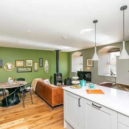 Sunny Luxurious 2 Bedroom * Embsay