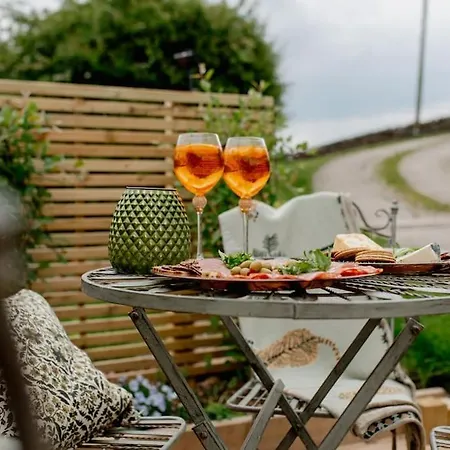 Sunny Luxurious 2 Bedroom Σπίτι διακοπών *